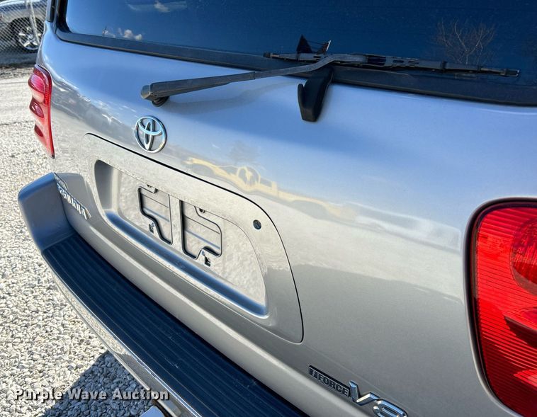 image for item EK4138 2003 Toyota Sequoia Limited SUV