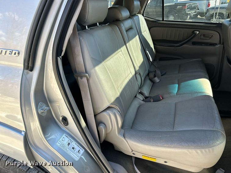 image for item EK4138 2003 Toyota Sequoia Limited SUV