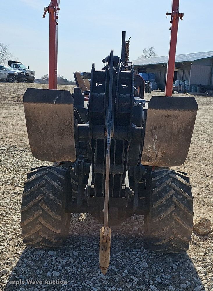 image for item EK5548 2008 Ditch Witch 420SX cable plow