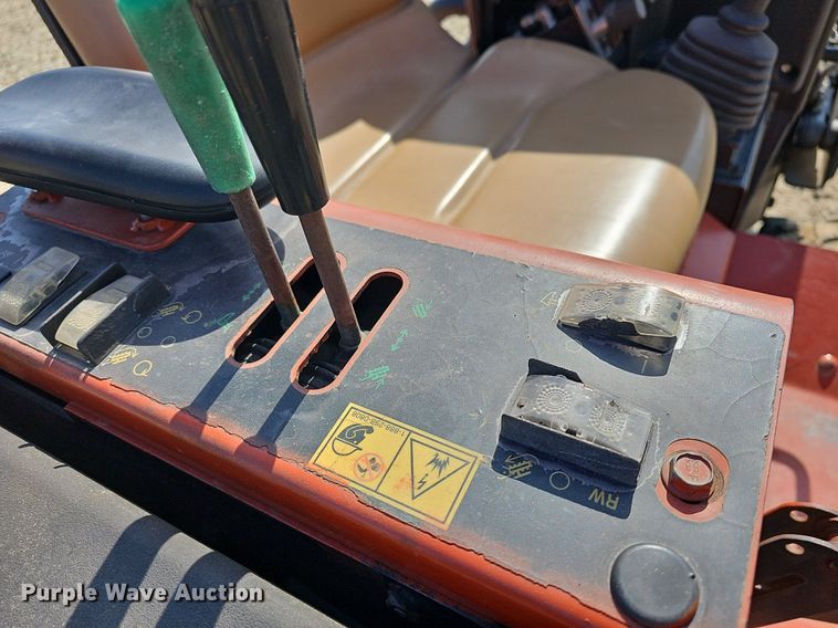 image for item EK5548 2008 Ditch Witch 420SX cable plow