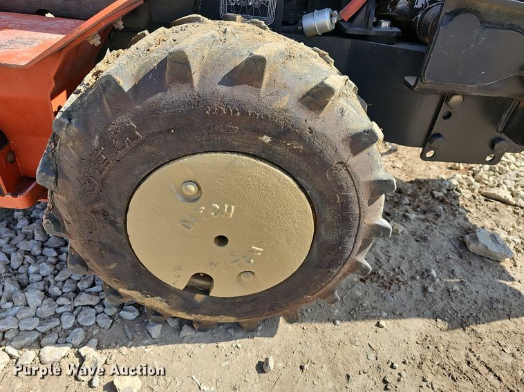 image for item EK5548 2008 Ditch Witch 420SX cable plow