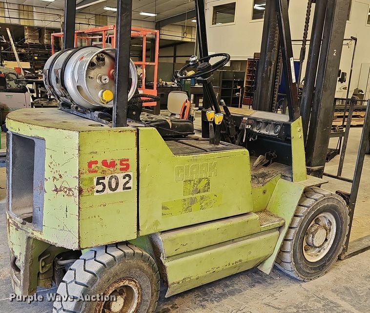 image for item EK5549 Clark GPS20MC forklift