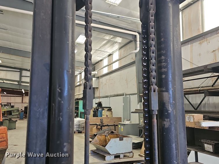 image for item EK5549 Clark GPS20MC forklift