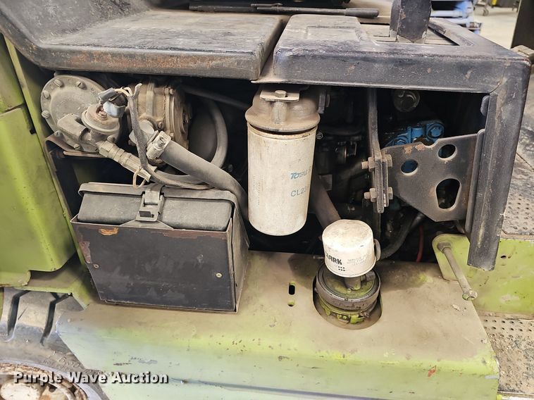 image for item EK5549 Clark GPS20MC forklift