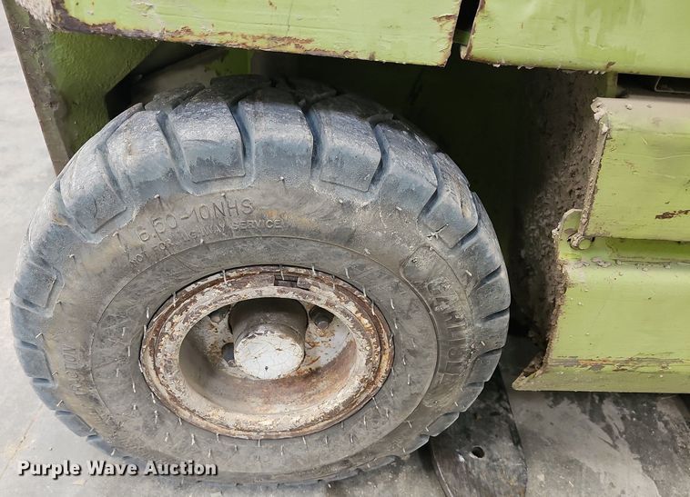 image for item EK5549 Clark GPS20MC forklift