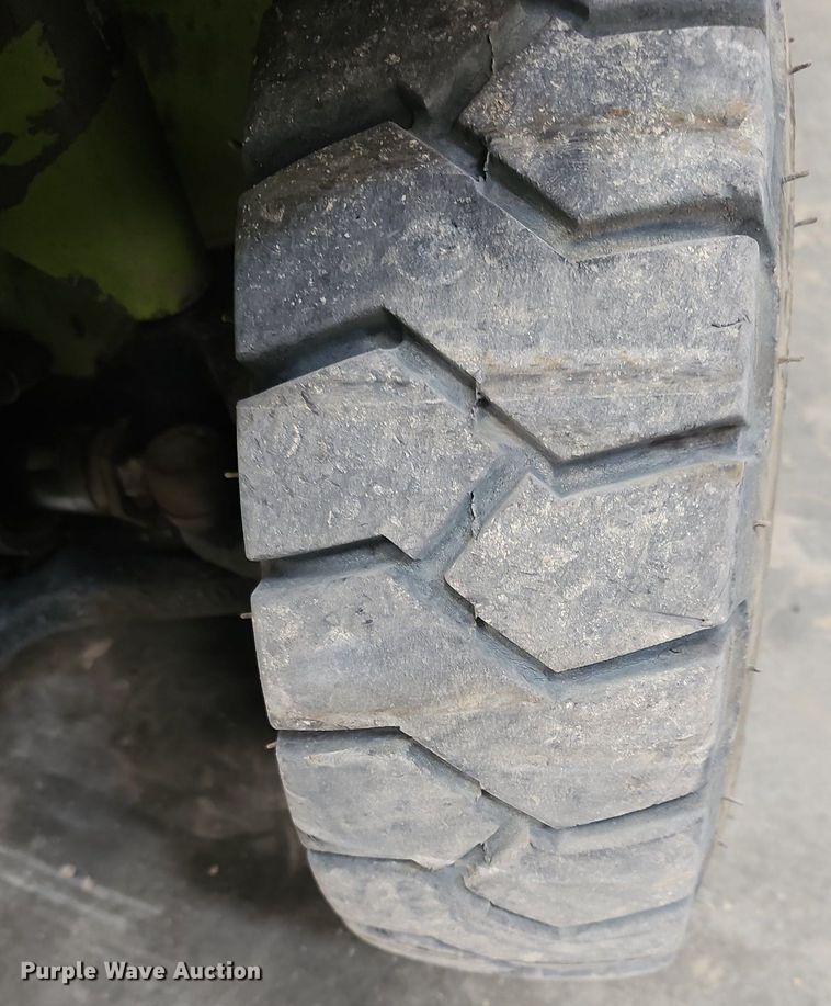 image for item EK5549 Clark GPS20MC forklift