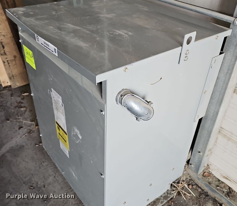 image for item EK5555 Fargo  transformer