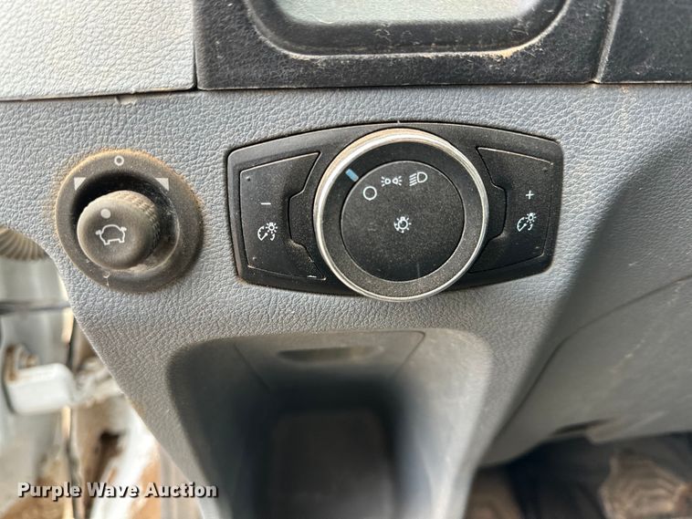 image for item JT9073 2015 Ford Transit  van