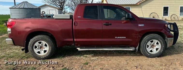 image for item JT9076 2008 Toyota  Tundra  Double Cab pickup truck