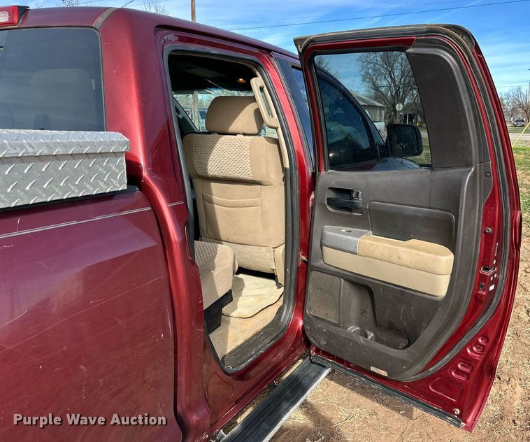 image for item JT9076 2008 Toyota  Tundra  Double Cab pickup truck