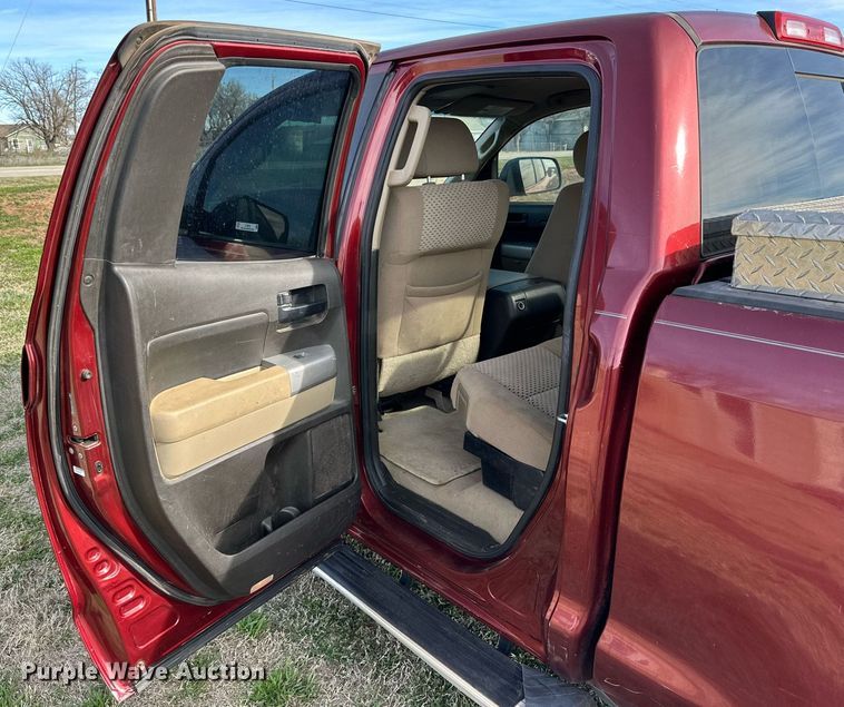image for item JT9076 2008 Toyota  Tundra  Double Cab pickup truck