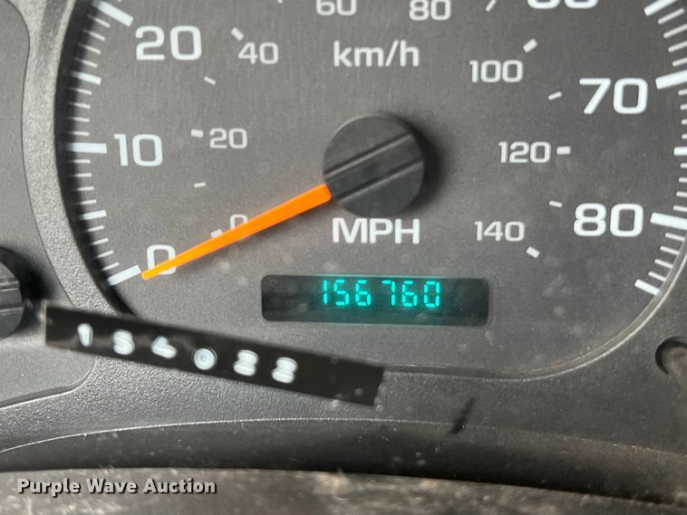 image for item KV9805 2006 Chevrolet C6500 flatbed truck