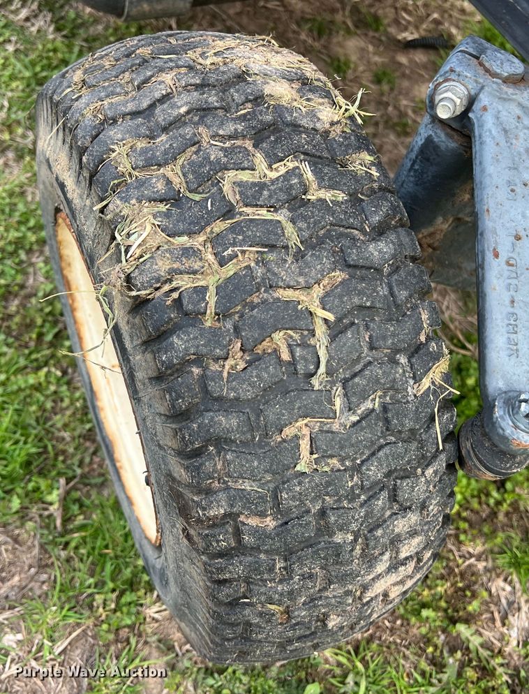 image for item KV9817 Kubota F2680E lawn mower