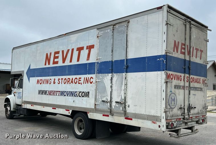 image for item KV9822 2001 International 4700 box truck
