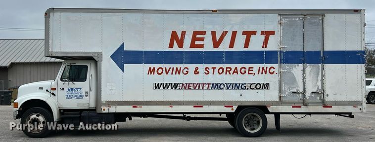 image for item KV9822 2001 International 4700 box truck