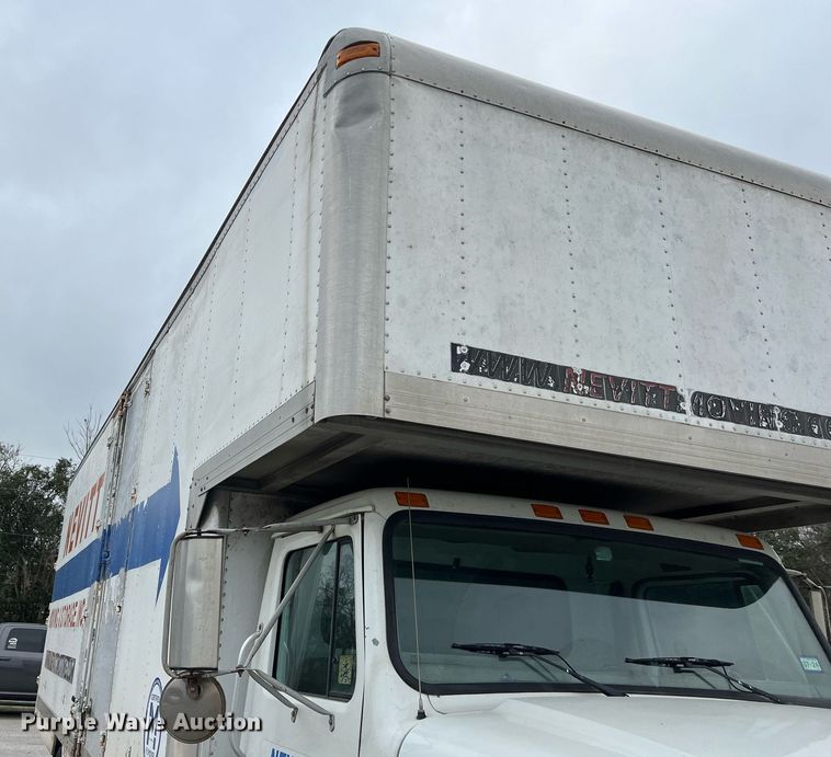 image for item KV9822 2001 International 4700 box truck