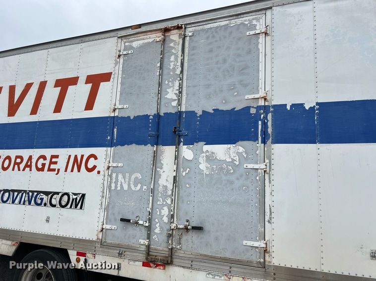 image for item KV9822 2001 International 4700 box truck
