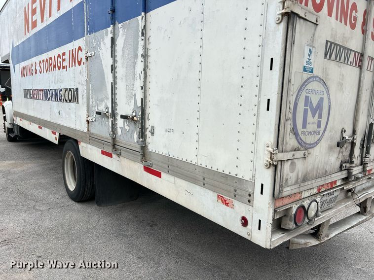 image for item KV9822 2001 International 4700 box truck