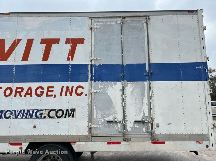 image for item KV9822 2001 International 4700 box truck