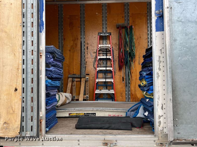 image for item KV9822 2001 International 4700 box truck