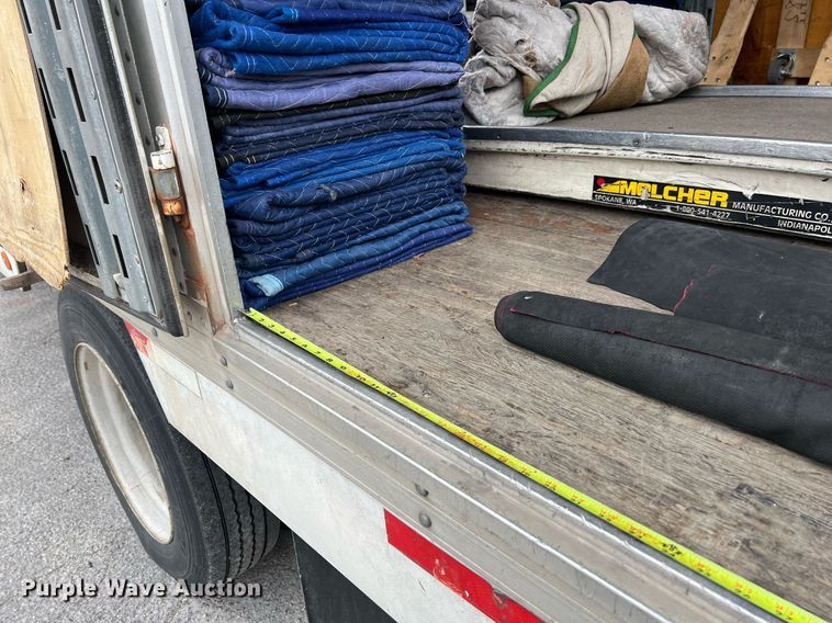 image for item KV9822 2001 International 4700 box truck