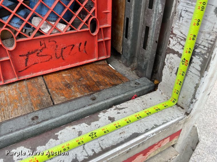 image for item KV9822 2001 International 4700 box truck