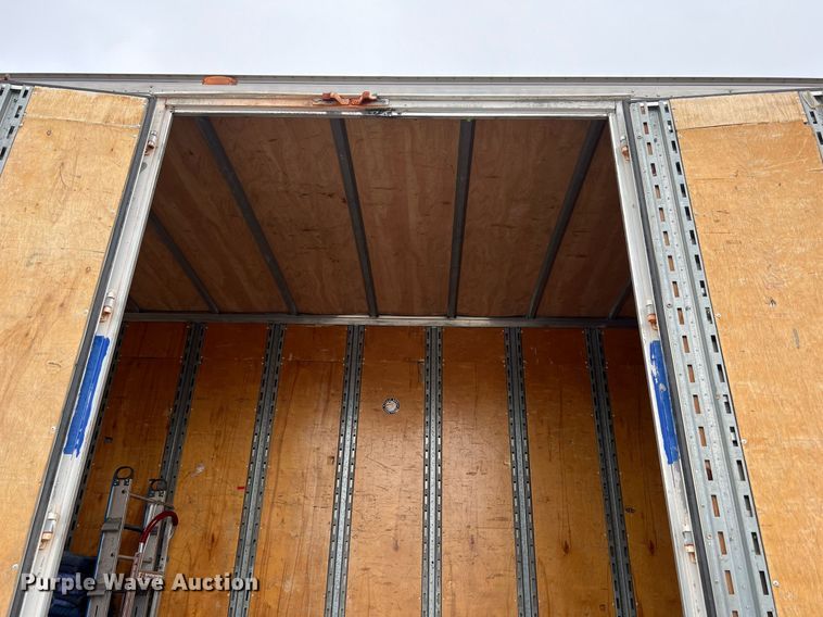 image for item KV9822 2001 International 4700 box truck