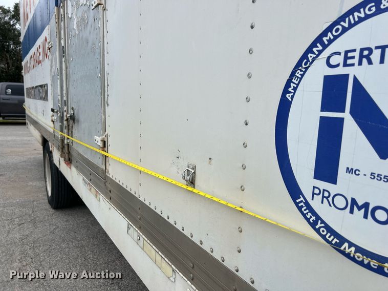 image for item KV9822 2001 International 4700 box truck