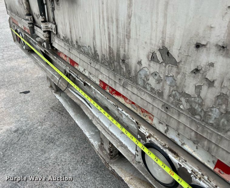 image for item KV9822 2001 International 4700 box truck