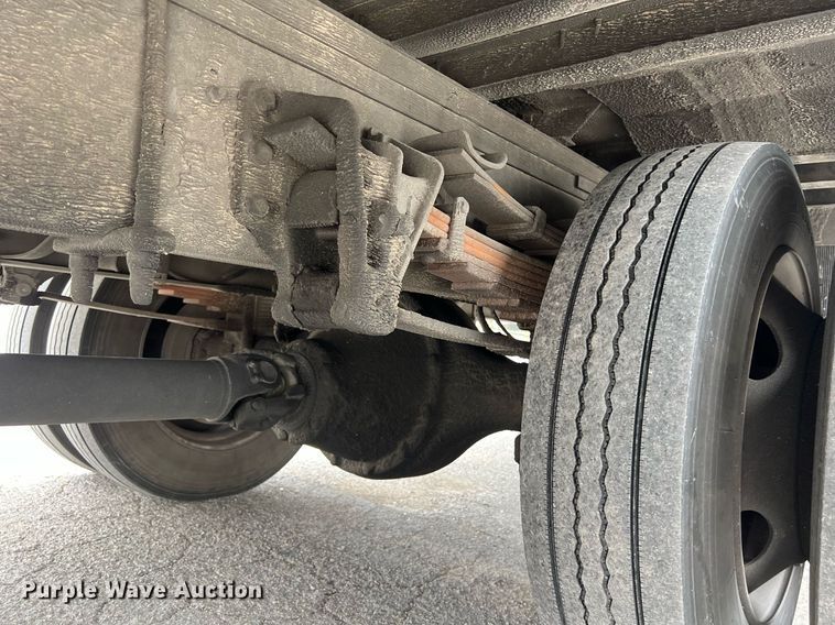 image for item KV9822 2001 International 4700 box truck