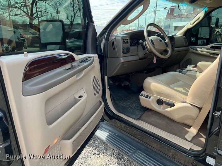 image for item KV9901 2003 Ford Excursion  SUV