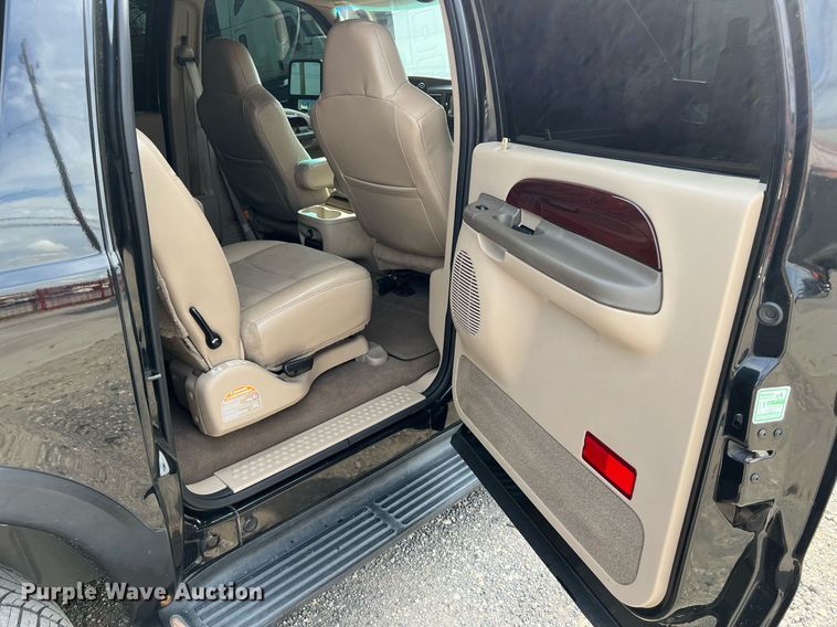 image for item KV9901 2003 Ford Excursion  SUV