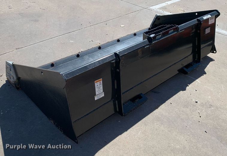 image for item KX9810 2022 Paladin S6606 skid steer bucket