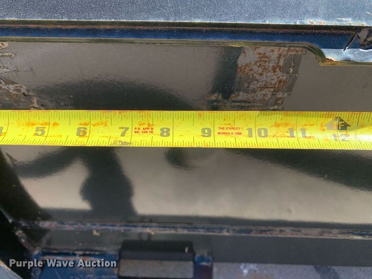 image for item KX9810 2022 Paladin S6606 skid steer bucket