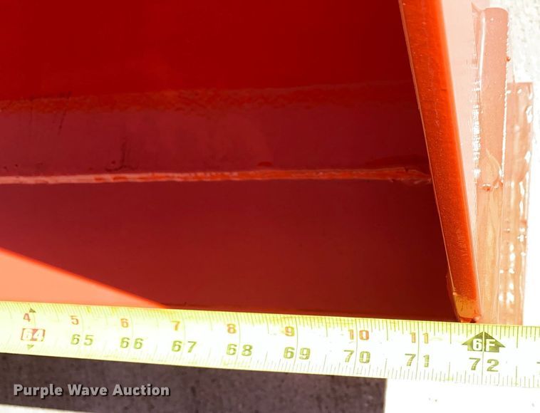 image for item KX9825 Kubota M1811 6' W loader bucket