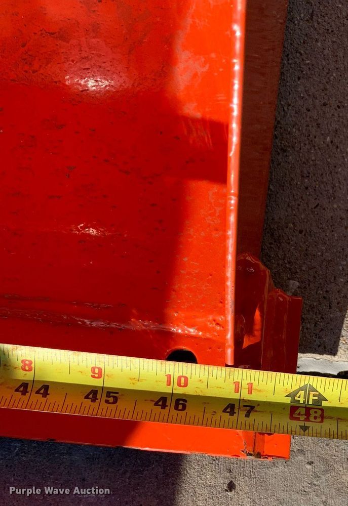 image for item KX9828 Kubota  LA344 4' W loader bucket