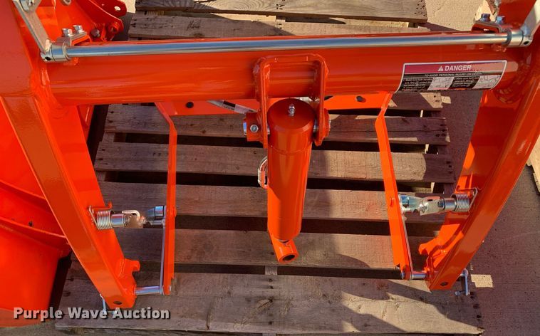 image for item KX9828 Kubota  LA344 4' W loader bucket