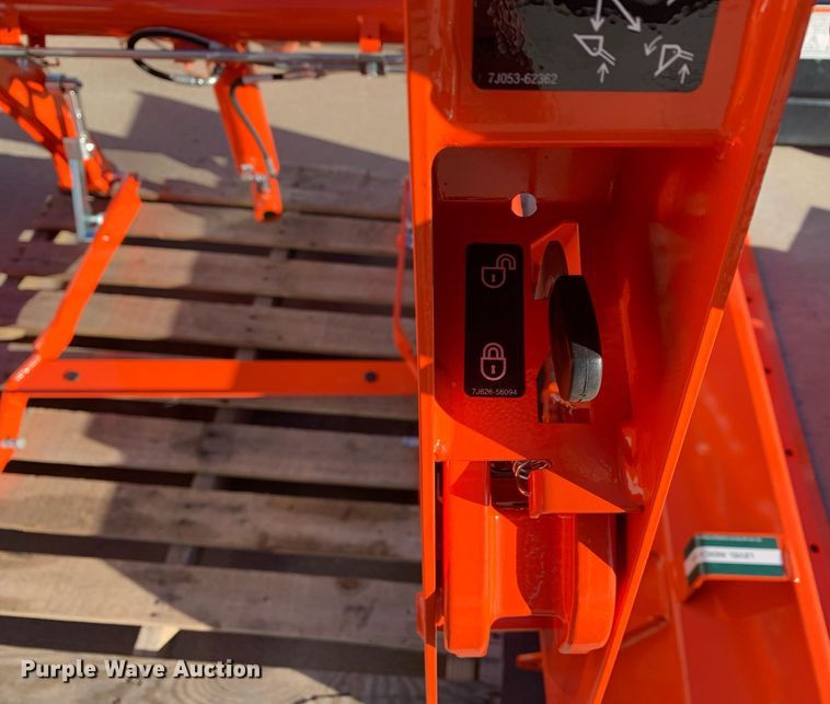 image for item KX9828 Kubota  LA344 4' W loader bucket