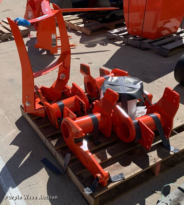 image for item KX9831 Kubota loader braces 