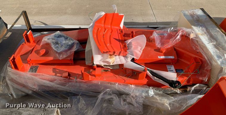 image for item KX9837 Kubota RC72-40LX 6' W mower deck 