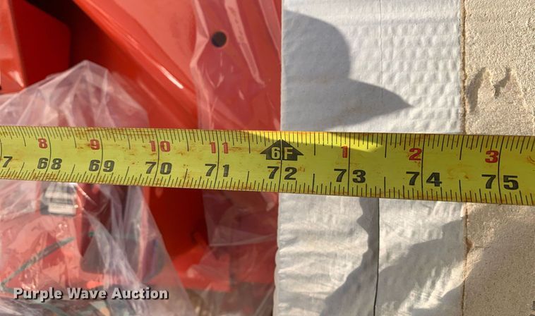 image for item KX9837 Kubota RC72-40LX 6' W mower deck 