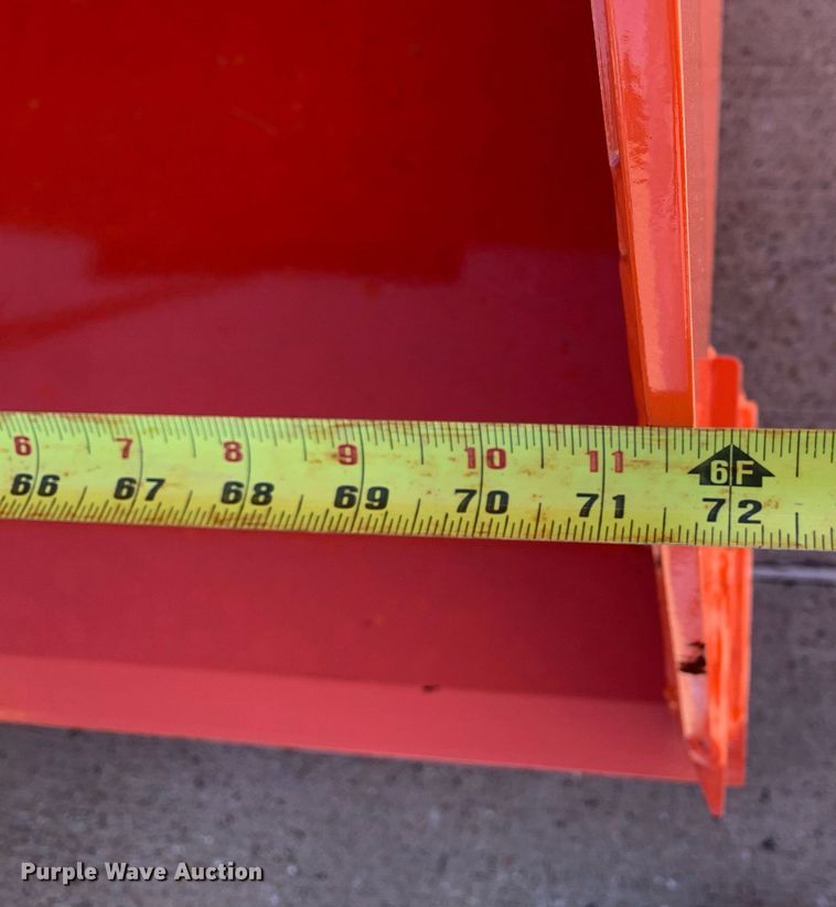 image for item KX9840 Kubota M1811 6' W loader bucket