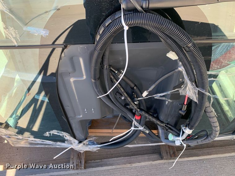 image for item KX9841 Kubota L8391 tractor cab