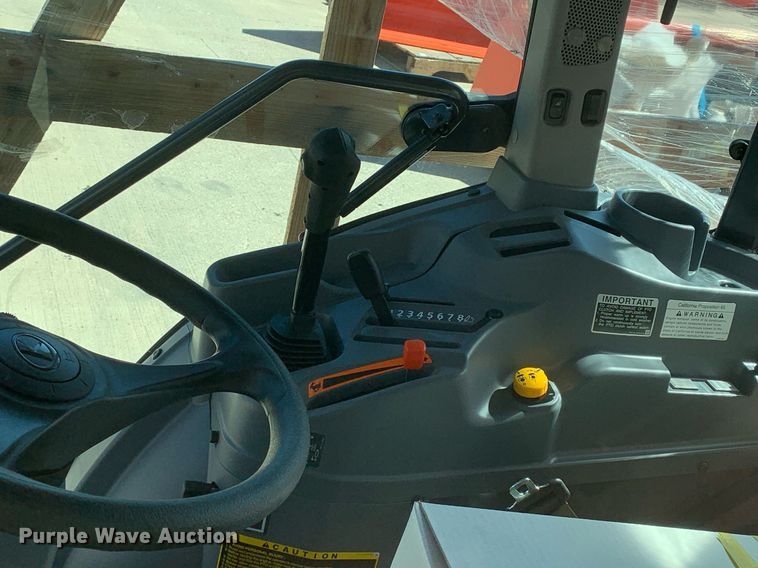 image for item KX9841 Kubota L8391 tractor cab