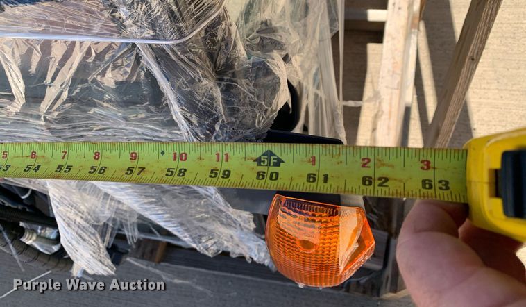 image for item KX9841 Kubota L8391 tractor cab