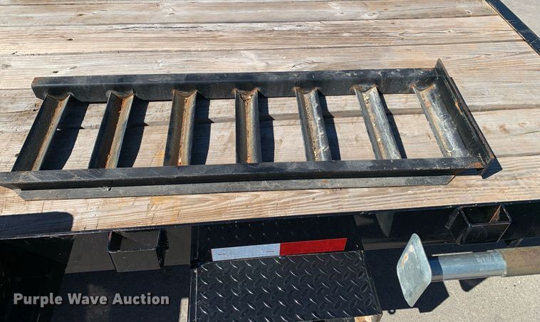 image for item KX9842 2022 Contract Manufacturer TH10-20BK4CR utility trailer