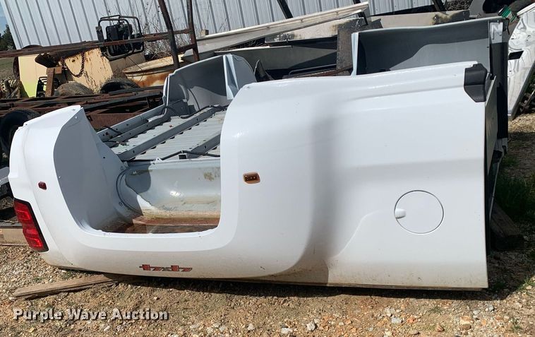 image for item KX9848 2019 Chevrolet 3500 pickup truck bed