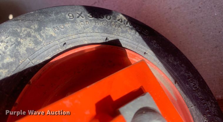 image for item KX9897 Kubota RCK72R-F36 mower deck