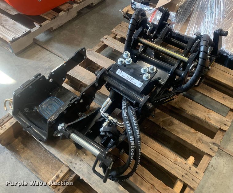 image for item KX9924 Kubota LX2940B four point hitch