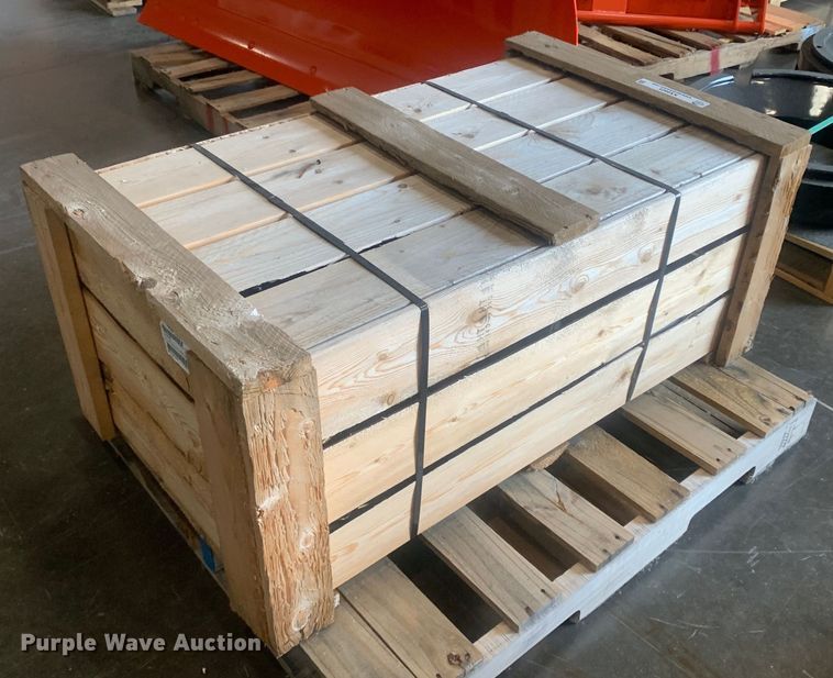 image for item KX9925 Kubota  LX2940 four point hitch